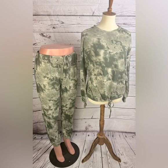 Como Blu Green Tie Dye Pajama Set - Picture 1 of 5